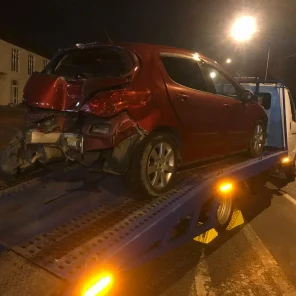 Буксировка неисправных  авто